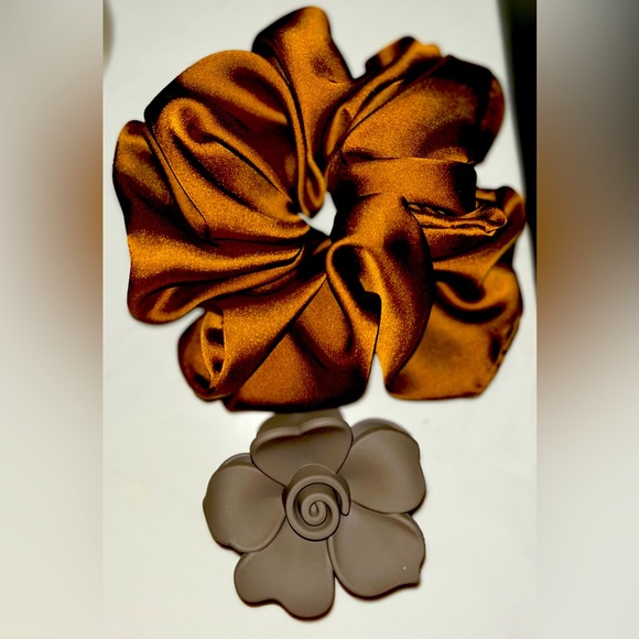 Accessories - Satin Jumbo Scrunchie Cute Flower Embossed Hair Clip, Hair Accessory Set NWOT